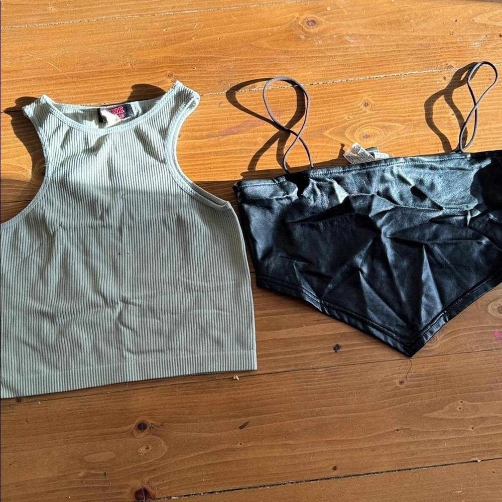 Love Nation Ribbed Tank and Forever 21 Faux Leather Bandana Top Bundle Small